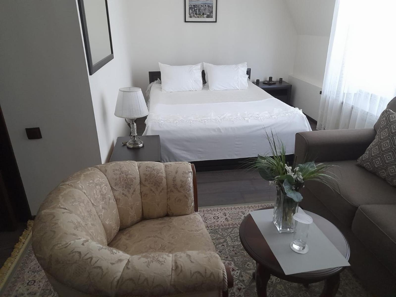 Hotel KREZ Qizilorda Buitenkant foto